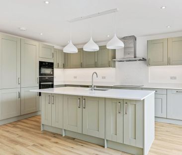 3 bedroom detached bungalow to rent - Photo 3