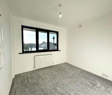 3 bedroom end of terrace house to rent - Photo 5