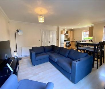3 bedroom semi-detached house to rent - Photo 1