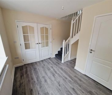 4 bedroom detached house to rent - Photo 3