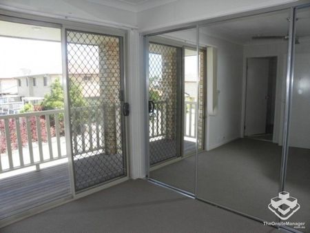 3-Bedroom Townhouse in Prime Deception Bay Location - Photo 2