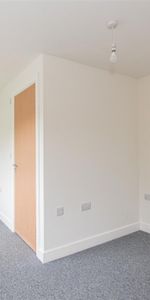 1 bed Room To Let - Photo 4