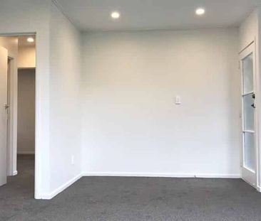 Family Home - Photo 4