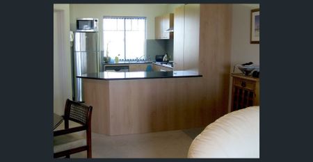 Hilltop Complex - Resort Lifestyle - Photo 3