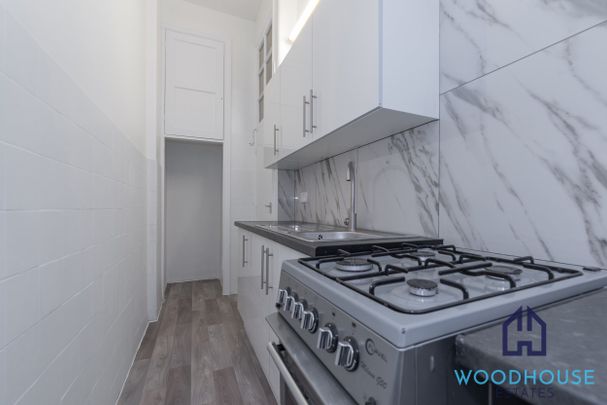 Bracknell Gardens, London, NW3 - One Bedroom Flat To Rent - £421pw / £1,825pcm - Photo 1