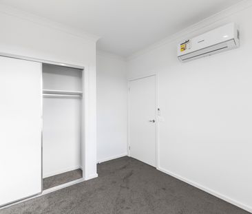 5A Eiffel Avenue, Bonnie Brook VIC 3335 - House For Rent | Domain - Photo 2