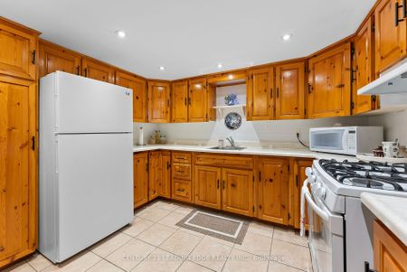 For Lease - 46 Johnson Road Unit# Basement Apt, Aurora, Ontario - Photo 3