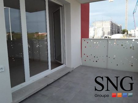 T2 AVEC BALCON ET PARKING - Photo 3