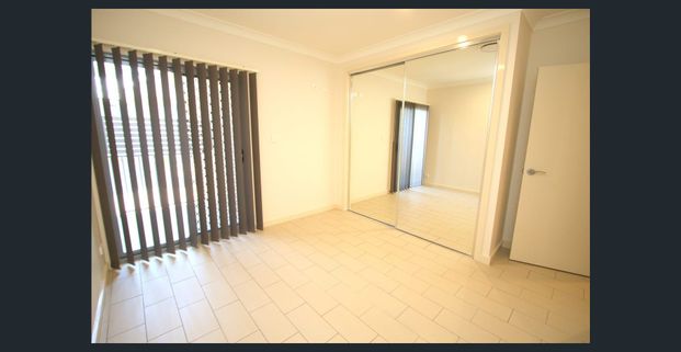 Modern & Spacious Unit in the Heart of Mount Gravatt - Photo 1