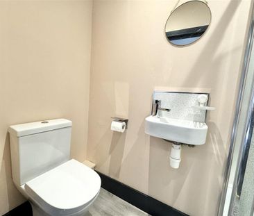 1 bedroom in a house share to rent - Photo 6