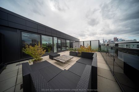 River City I Lofts 51 , #913 - Photo 4