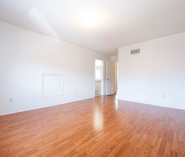 For Lease - 717 Salinger Court, Mississauga, Ontario - Photo 5