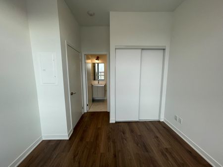 For Lease - 405 Dundas Street Unit# 209, Oakville, Ontario - Photo 5