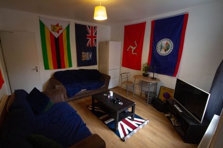 16 Balfour Road, NG7 1NZ, NOTTINGHAM - Photo 5