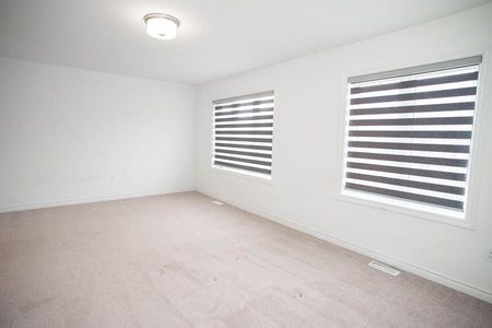 For Lease - 7 Poole Street, Brantford, Ontario - Photo 4