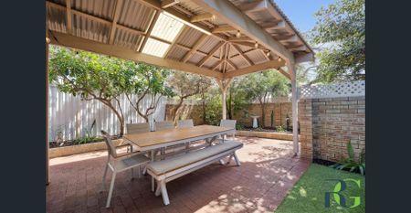 Exceptionally Renovated Low Maintenance Villa - CUSTOM SHORT LEASE TERM** - Photo 3