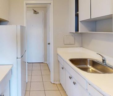 Two Bedroom Penthouse - Photo 3