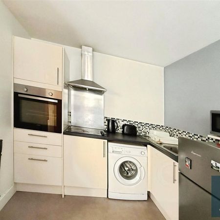 2 bedroom apartment to rent - Photo 3