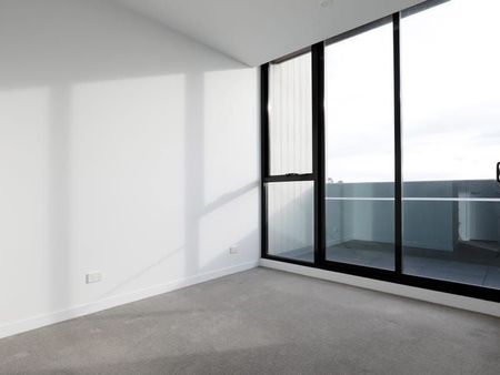 Sensational Location - Photo 3