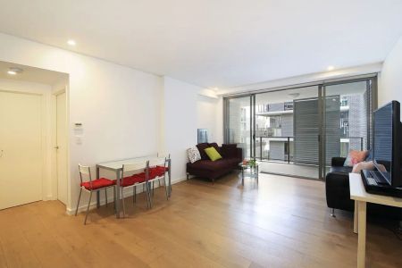 Modern 2-Bedroom Apartment! - Photo 5