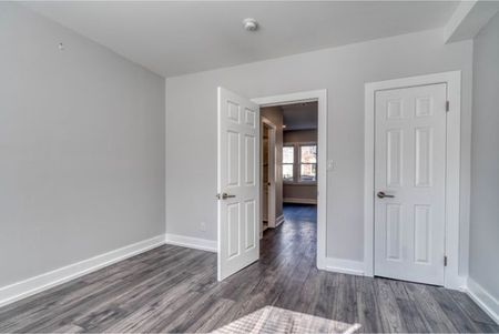 For Lease - 23 Gibson Avenue Unit# 2, Hamilton, Ontario - Photo 3