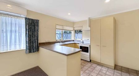 Welcome to 4/3 Byron Street - Photo 3