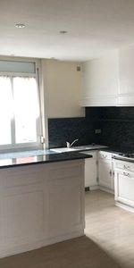 Location Appartement 5 pièces 198m² - Photo 4