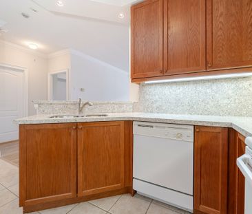 For Lease - 3351 Cawthra Road Unit# 321, Mississauga, Ontario - Photo 6