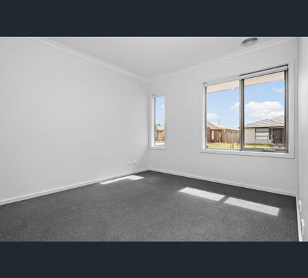 95 Anglesea St, Winter Valley, Vic 3358 - Photo 4