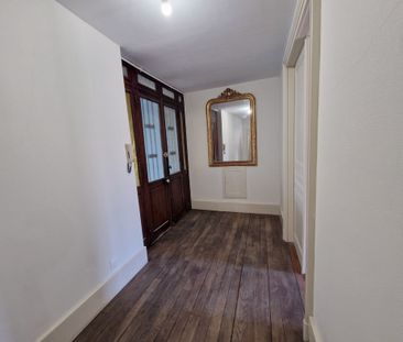Location Appartement 5 pièces 169m² - Photo 5
