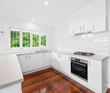 “Inviting, modern, and easy-care living” - Photo 3