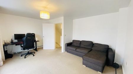 5 bedroom terraced house to rent - Photo 2