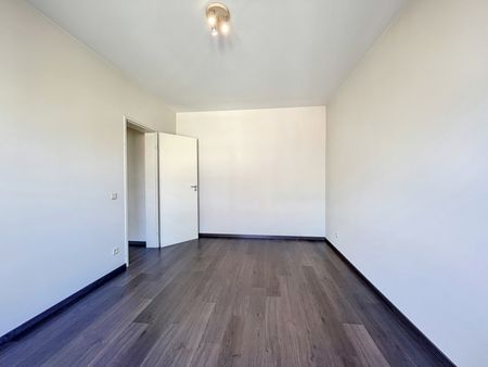 Appartement - à louer - Photo 3
