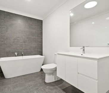 Spacious 3 Bed Room Town House - Photo 1