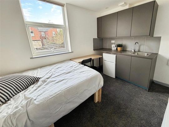 1 bedroom property to rent - Photo 1
