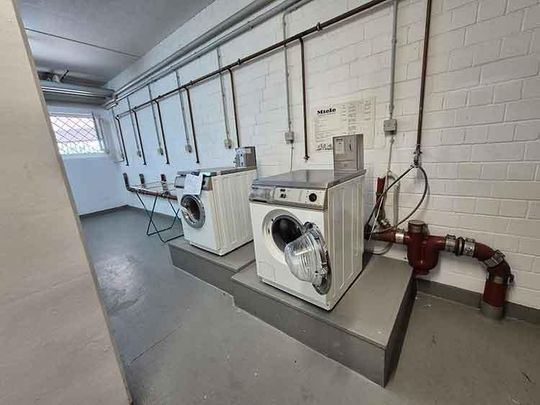 Gemütliche kleine 2-Raum-Maisonette-Wohnung mit Balkon wartet auf Dich! - Foto 1