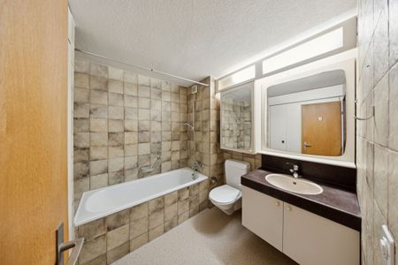 Spacious 4.5-room apartment in a sought-after location! - Photo 3