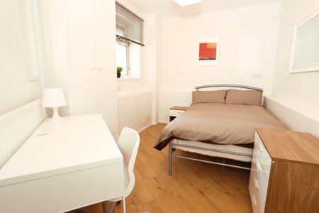 Room in a Shared Flat, Bradley House, E3 - Photo 4