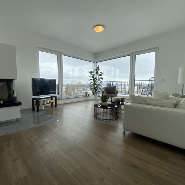 Exklusive 3-Zimmer-Penthouse-Wohnung mit Dachterrasse und Balkon in Weiden-Ost am "Schirmitzer Weg"! - Photo 1