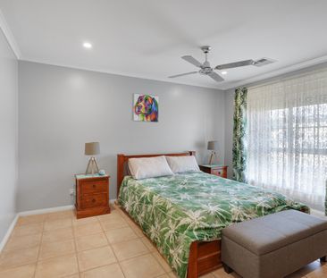 Low Maintenance Family Living in Craigmore - Photo 5