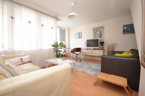 3 bedroom flat to rent - Photo 1