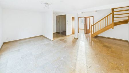 Appartement 5 pièces, cuisine, garage, jardin - Photo 2