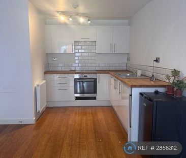 1 bedroom flat to rent - Photo 6