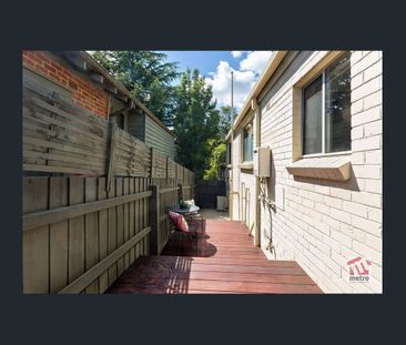 IMMACULATE & SPACIOUS! - Photo 5