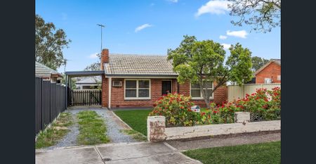 Comfortable Living in the Heart of Enfield - Photo 3