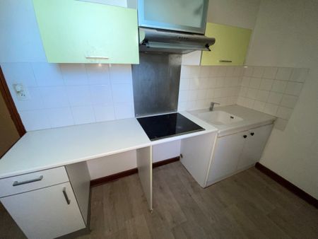 Location Appartement 2 pièces 47m² RODEZ 12000 - Photo 4