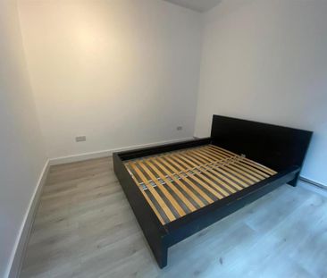 3 bedroom apartment to rent - Photo 3