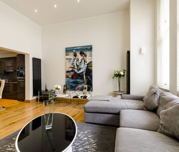 Modern And Spacious Two Bed Flatshare Apartment In Aldgate - Photo 1