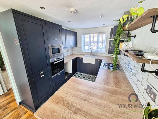 3 bedroom semi-detached house to rent - Photo 1