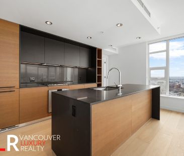 Condo in Downtown Vancouver, BC - Photo 6
